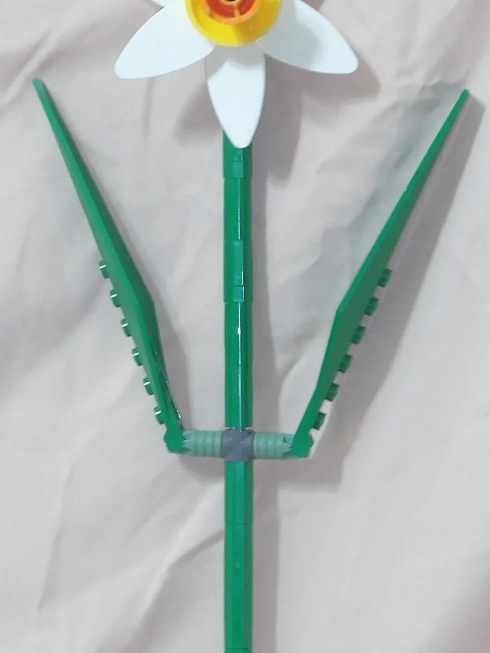 LEGO Botanical Flowers - 1 pcs Daffodil White - Individual Sale 40747 +Free Gift - Picture 4 of 5